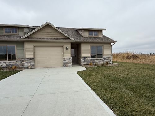 405 W Madison Street, Winterset, IA, 50273 | Card Image