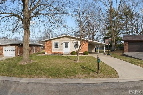 35 Cardinal Ln, Highland, IL, 62249-1714 | Card Image