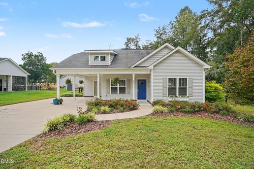 213 Massengill St, Four Oaks, NC, 27524-7455 | Card Image