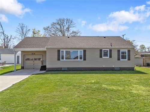 308 Parkway Dr N, Gnadenhutten, OH, 44629 | Card Image