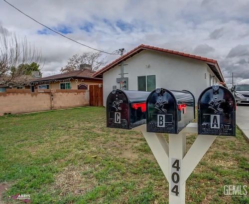 404 Covey Ave, Bakersfield, CA, 93308-4214 | Card Image