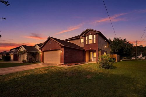 8902 Iron Springs Dr, Houston, TX, 77034-3643 | Card Image