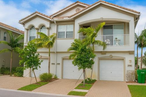 3261 Laurel Ridge Cir, Riviera Beach, FL, 33404-1842 | Card Image
