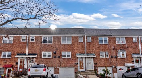 25 Ferncliff Rd, Jersey City, NJ, 07305-1211 | Card Image