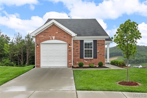 905 Walnut Point Drive, Imperial, MO, 63052 | Card Image