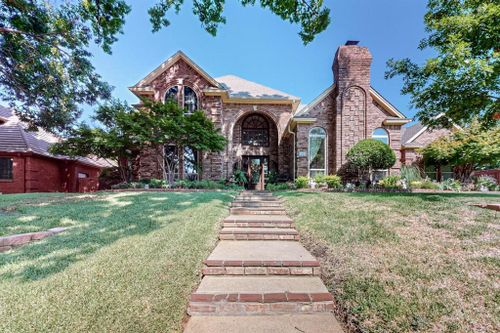 2121 Bay Club Drive, Arlington, TX, 76013 | Card Image