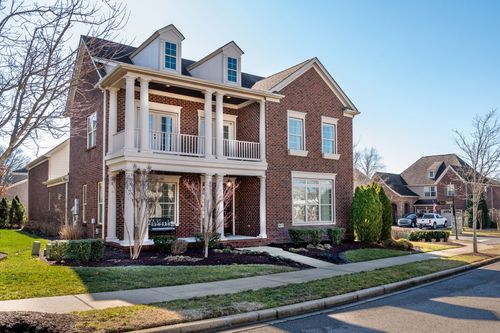 1655 Noah Ln, Gallatin, TN, 37066-7581 | Card Image