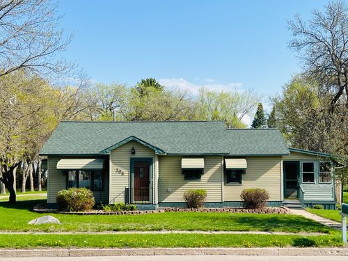308 Washington Ave Nw, Fertile, MN, 56540-4304 | Card Image