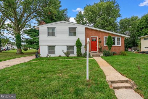 8513 Charlton Rd, Randallstown, MD, 21133-4637 | Card Image