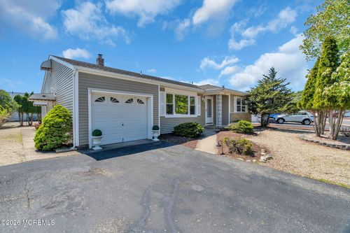 50 Oakfield Rd, Toms River, NJ, 08757-6362 | Card Image