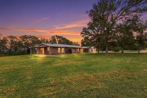 1229 State Highway 304, Gonzales, TX, 78629-6835 | Card Image