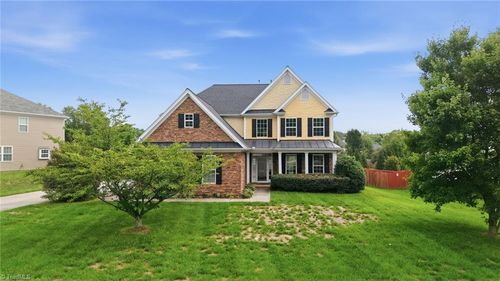 2345 Rockland Cir, High Point, NC, 27265-9461 | Card Image