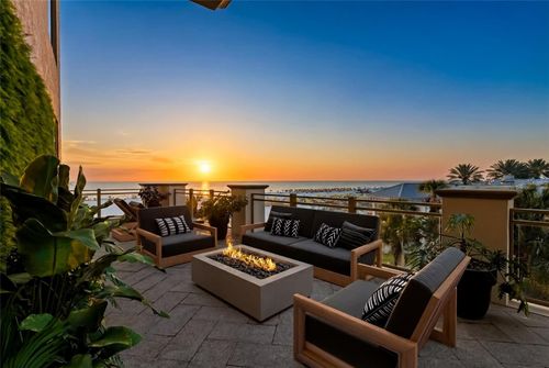 apt-302-11 Baymont St, CLEARWATER, FL, 33767-1719 | Card Image