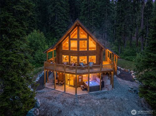 174 Deep Powder Ln, Leavenworth, WA, 98826-5700 | Card Image