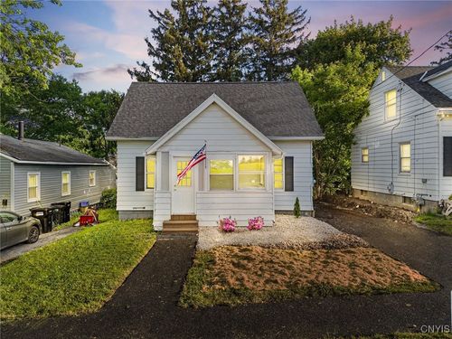 133 Avon Rd, Syracuse, NY, 13206-3036 | Card Image