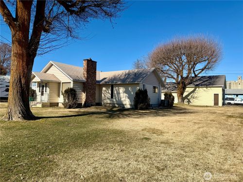 715 Se Pope Ave, Wilbur, WA, 99185-8815 | Card Image