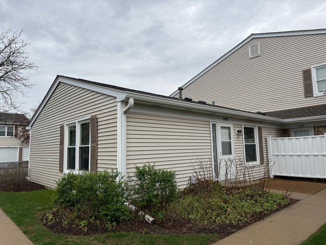1035 - 1035 Glouchester Hbr, Home with 2 bedrooms, 1 bathrooms and 1 parking in Schaumburg IL | Image 18