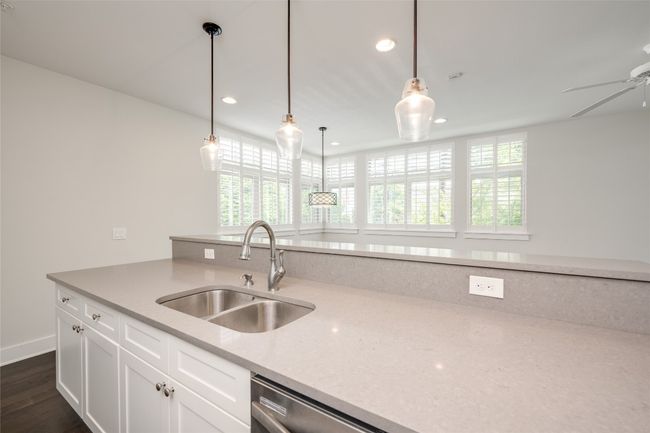 UNIT-12 - 908 Nueces St, Condo with 2 bedrooms, 2 bathrooms and 1 parking in Austin TX | Image 11