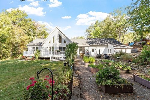 40 Westminster St, Ashburnham, MA, 01430-1665 | Card Image