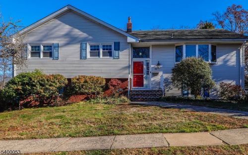 74 Newman St, Metuchen, NJ, 08840-2327 | Card Image