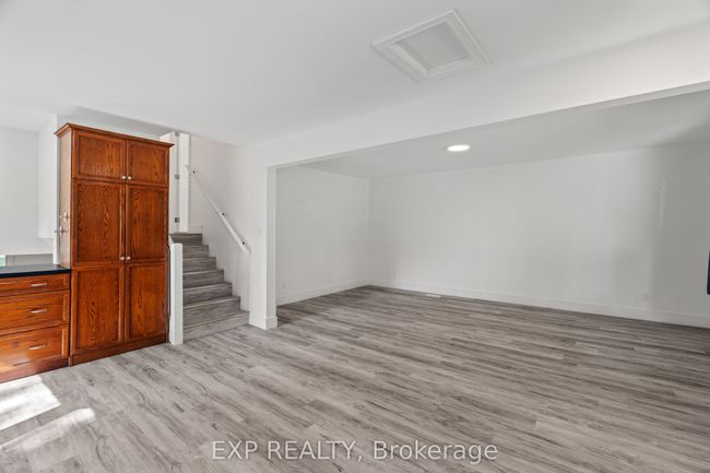 250 William St E, House other with 3 bedrooms, 2 bathrooms and 3 parking in Parkhill ON | Image 12