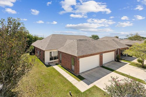 5364 Courtyard Dr, Gonzales, LA, 70737-8560 | Card Image