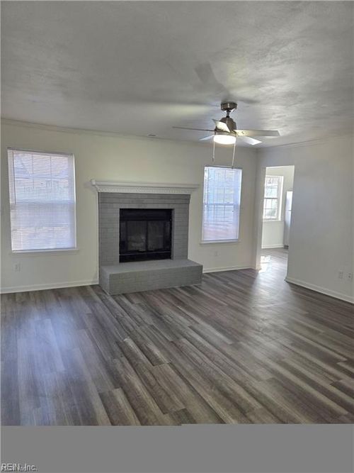 1504 Heathrow Dr, Virginia Beach, VA, 23464-6451 | Card Image