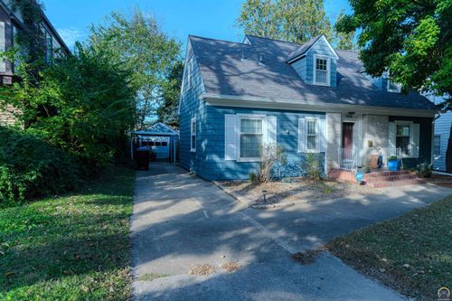 3414 Sw Avalon Ln, Topeka, KS, 66604-2502 | Card Image