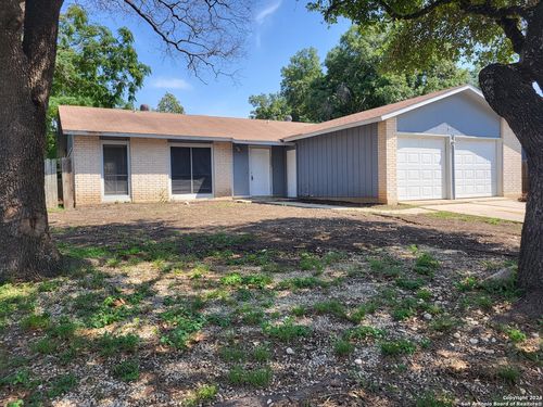 9483 Bowen Dr, San Antonio, TX, 78250-2804 | Card Image