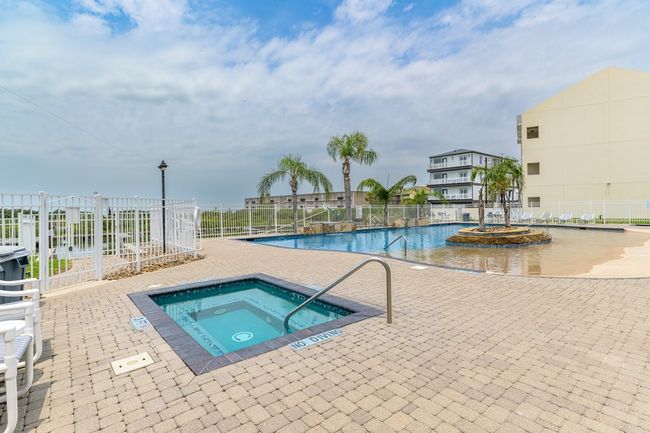 2 - 100 W Harbor, Condo with 2 bedrooms, 2 bathrooms and 1 parking in South Padre Island TX | Image 34