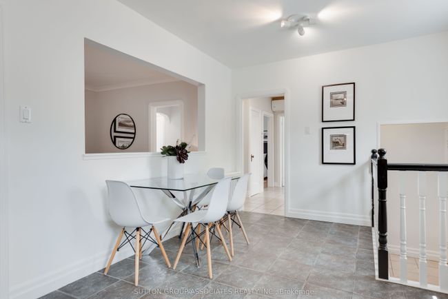 542 Atlas Ave, House other with 3 bedrooms, 2 bathrooms and 2 parking in York ON | Image 13