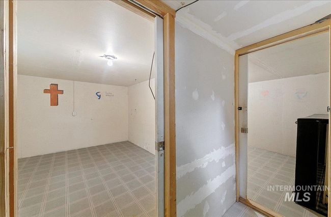 31254 Pitman Ln, House other with 5 bedrooms, 4 bathrooms and 4 parking in Parma ID | Image 43