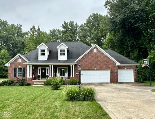 2365 Sunderland Dr, Martinsville, IN, 46151-8168 | Card Image