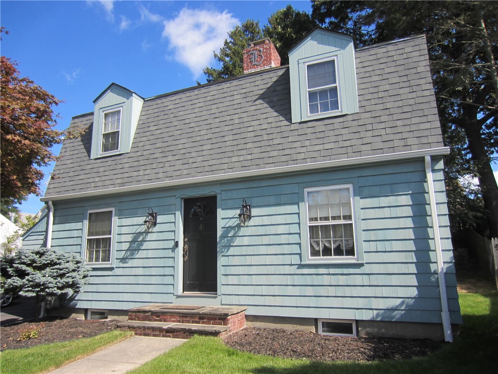 Roger Williams Cir, Cranston, RI 02905
