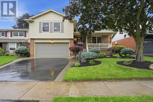 1334 Wiltshire Ave, Burlington, ON, L7M1X9 | Card Image