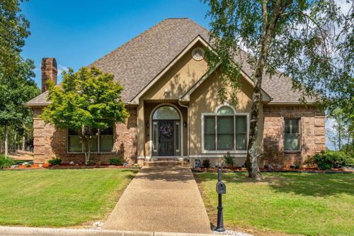 145 Gardens Gate Dr, Hot Springs, AR, 71913-8186 | Card Image