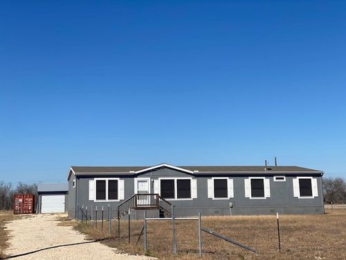 124 Galle Estates Cir, Kingsbury, TX, 78638-2057 | Card Image