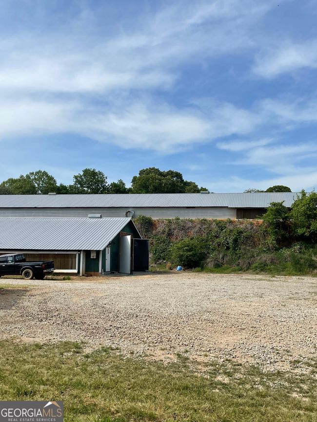 1458 & 1463 Parham Town Rd, Home with 3 bedrooms, 2 bathrooms and null parking in Bowman GA | Image 8
