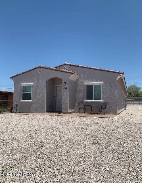 802 N Anita Ave, Tucson, AZ, 85705-7512 | Card Image