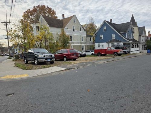 271 Willow St, Waterbury, CT, 06710-1985 | Card Image