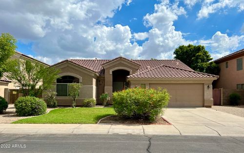 299 W Merrill Ave, Gilbert, AZ, 85233-2132 | Card Image