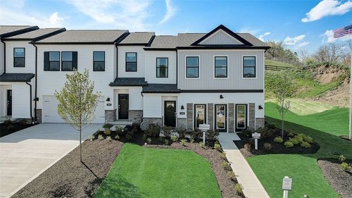101 Delmonica Dr, Washington, PA, 15301-8224 | Card Image
