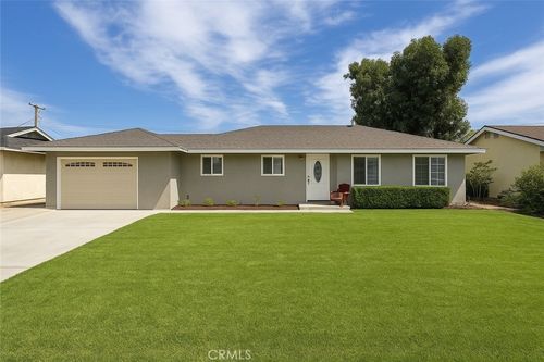 3227 Sierra Ave, Norco, CA, 92860-1981 | Card Image