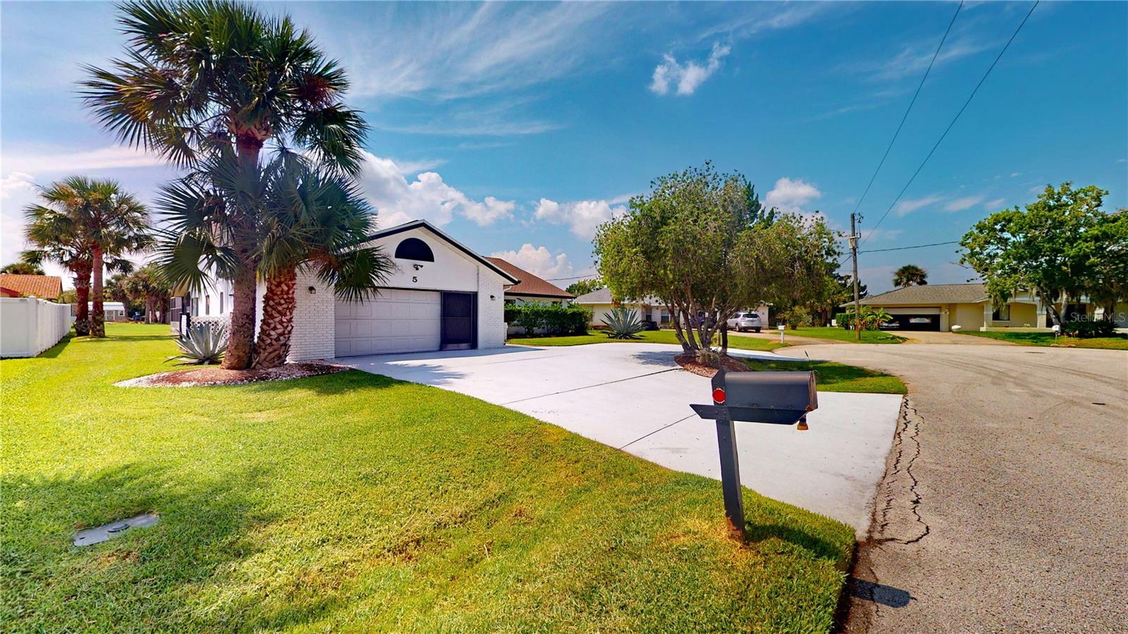 Center Pl, Palm Coast, FL 32137