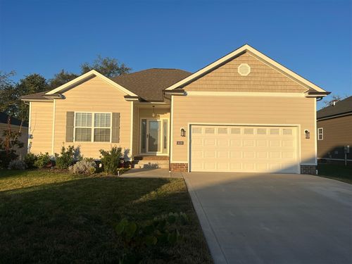 610 Mcintyre St, Bowling Green, KY, 42101-7318 | Card Image