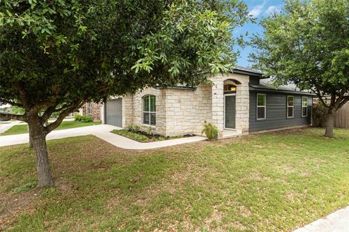 421 Capistrano Dr, San Marcos, TX, 78666-7089 | Card Image