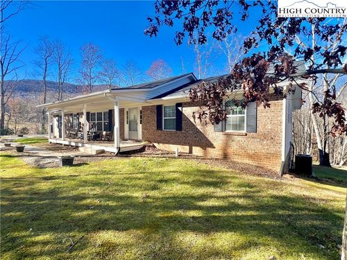 1841 Black Bear Inn Rd, West Jefferson, NC, 28694-7136 | Card Image