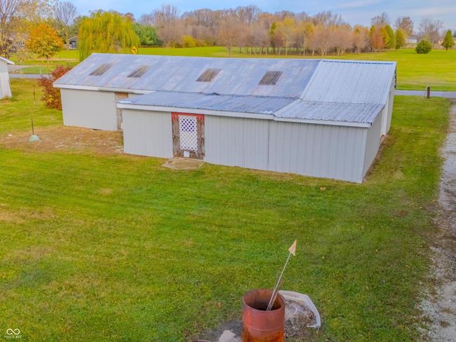 Pole Barn with cement floors 1300 Sq. Ft. | Image 7
