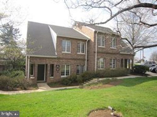 11735 Bowman Green Dr, Reston, VA, 20190-3501 | Card Image