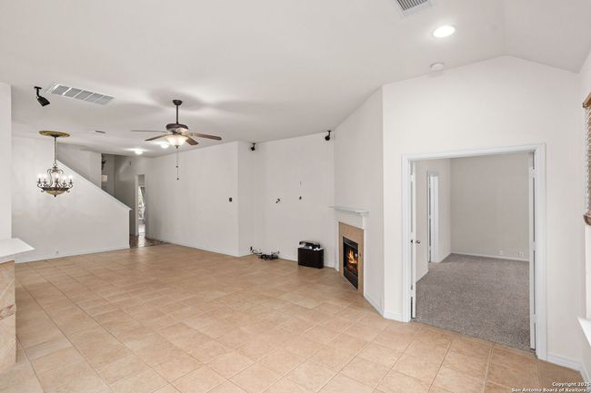 10406 Canyon Riv, House other with 4 bedrooms, 3 bathrooms and null parking in Helotes TX | Image 7